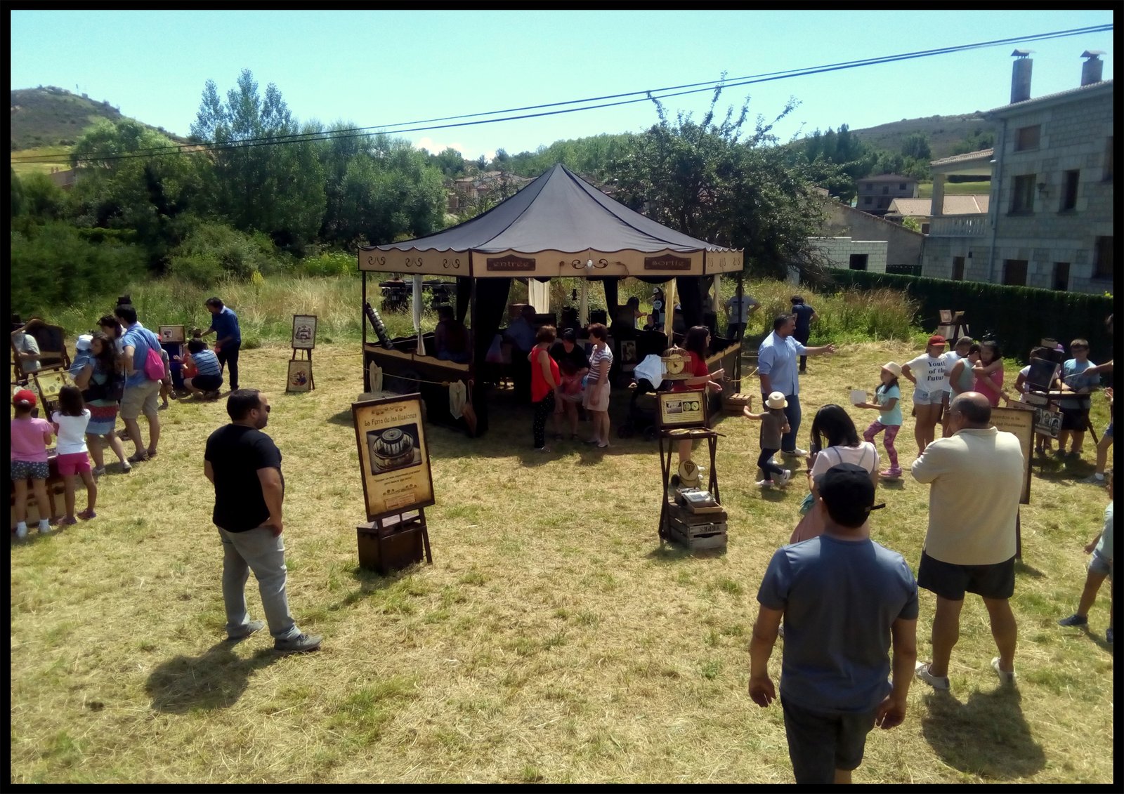11 FERIA ILUSIONES carpa